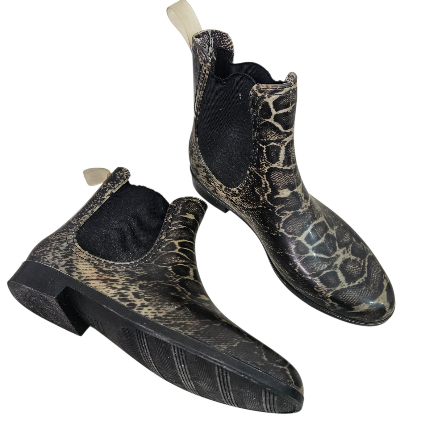 מגפיים לאישה מידה 40