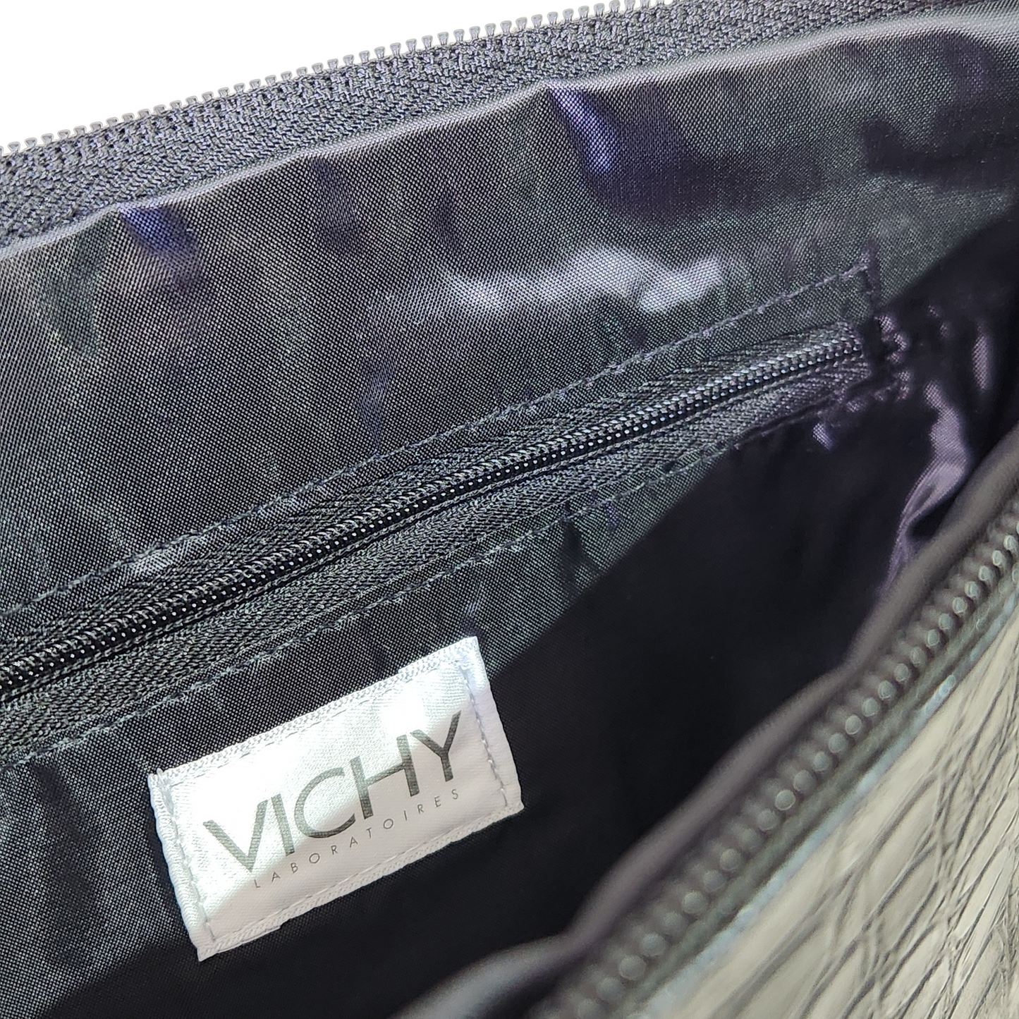 VICHY LABORATOIRES ארנק גדול / תיק איפור