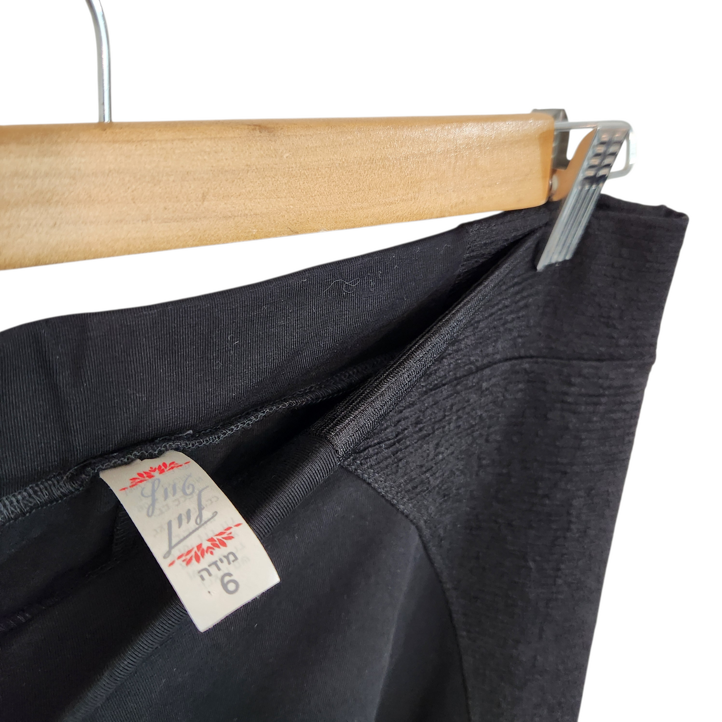 טייץ ליין | מכנסיי טייץ צבע שחור | לאישה מידה 30 אינץ' | L