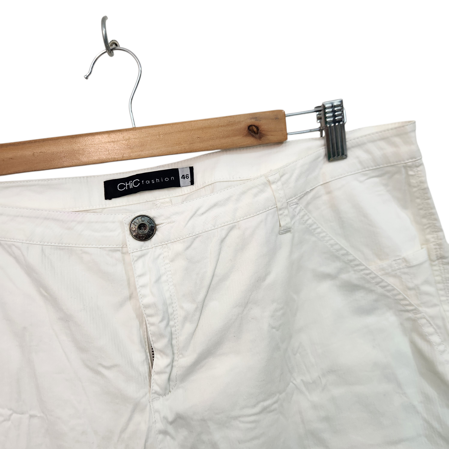 CHIC FASHION | מכנסיים לבנים 7/8 | לאישה מידה 46 | 38 אינץ'