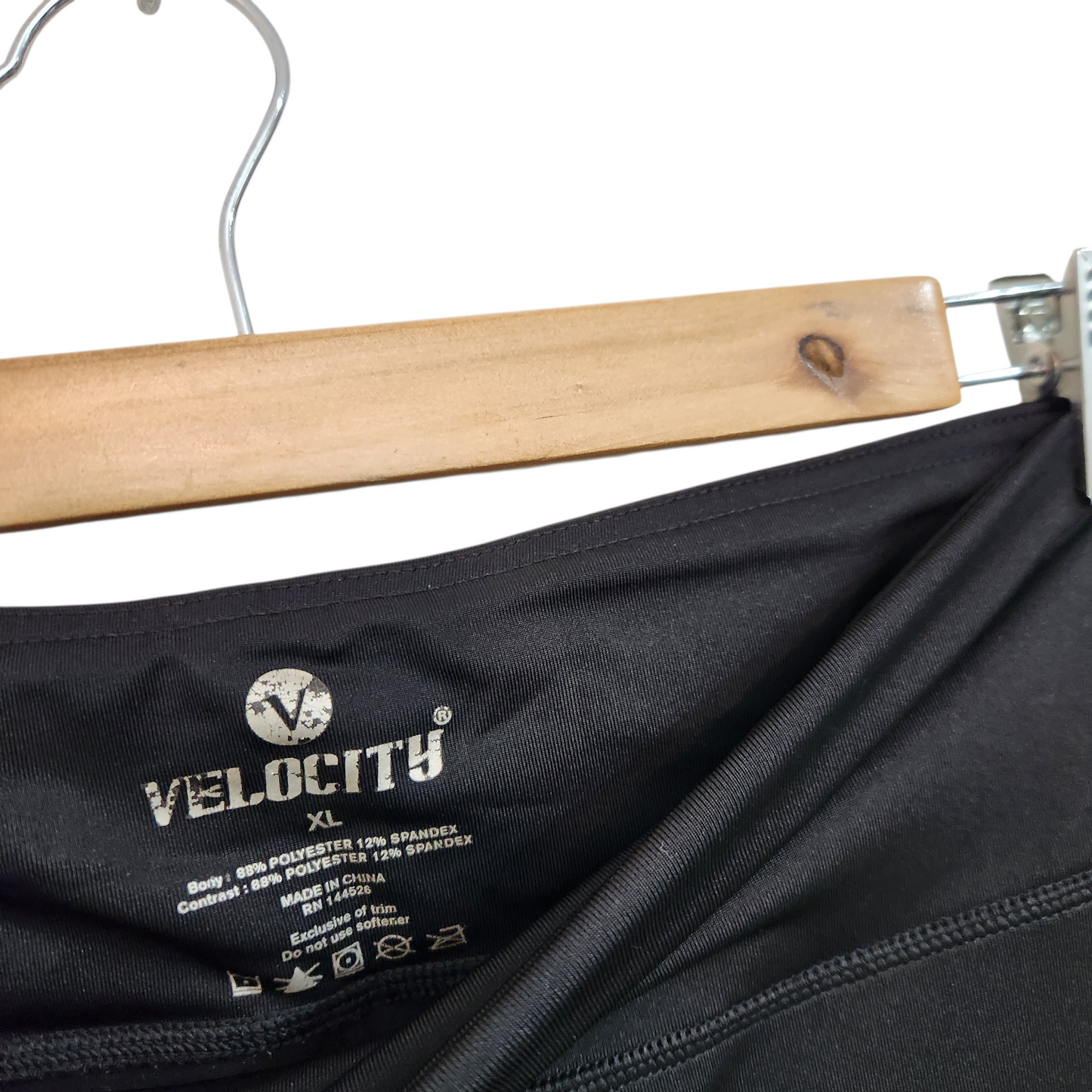 VELCOCITY | טייץ צבע שחור 7/8 | לאישה מידה XL