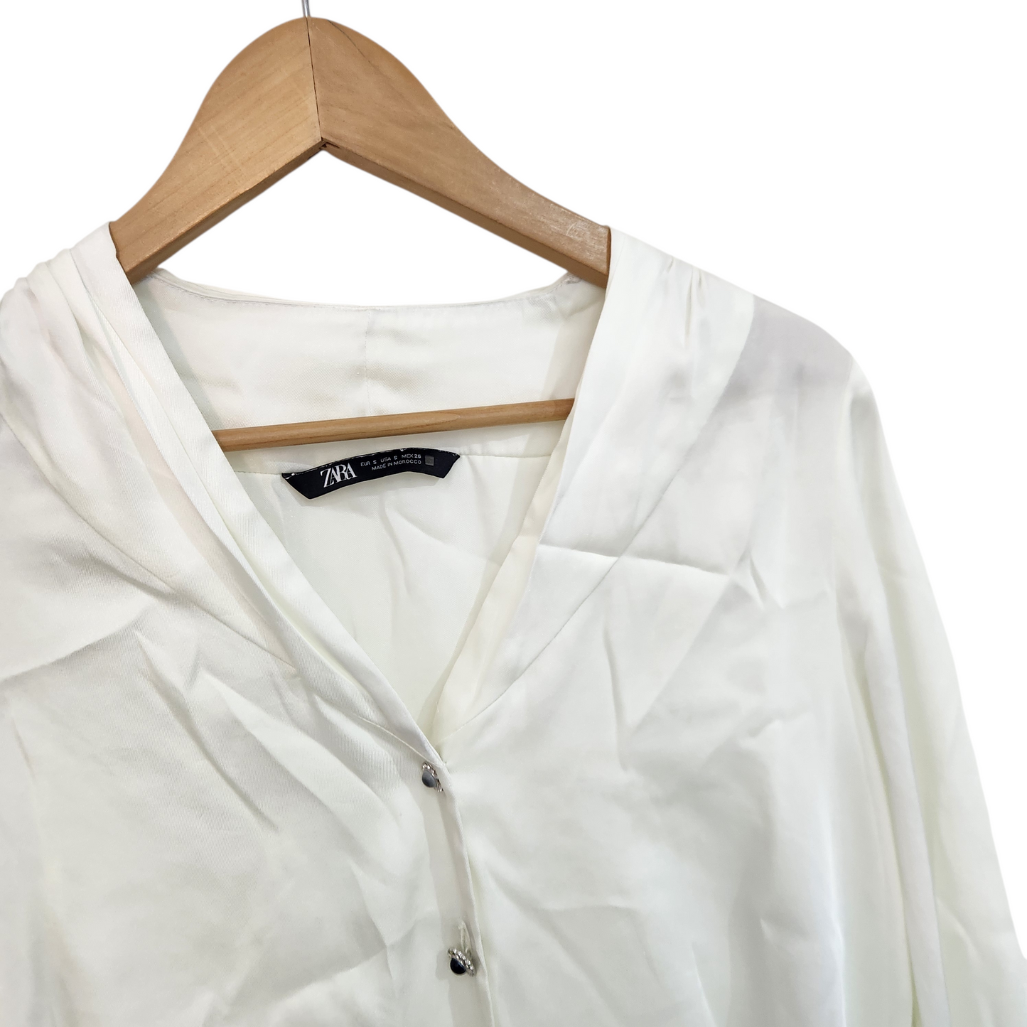 ZARA | חולצת סטן מכופתרת צבע קרם | לאישה מידה S