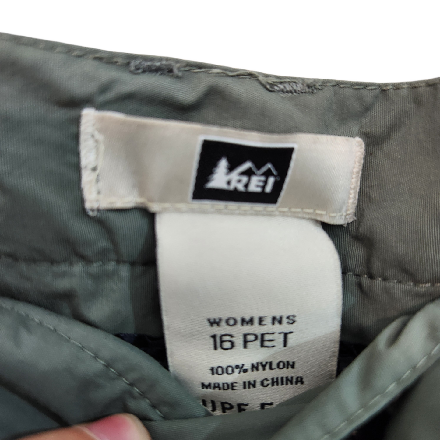 AREI | מכנסיים ארוכים עם רוכסן להפוך לקצר דקים צבע ירוק זית | לאישה מידה 16 | 48 | 36-38 אינץ