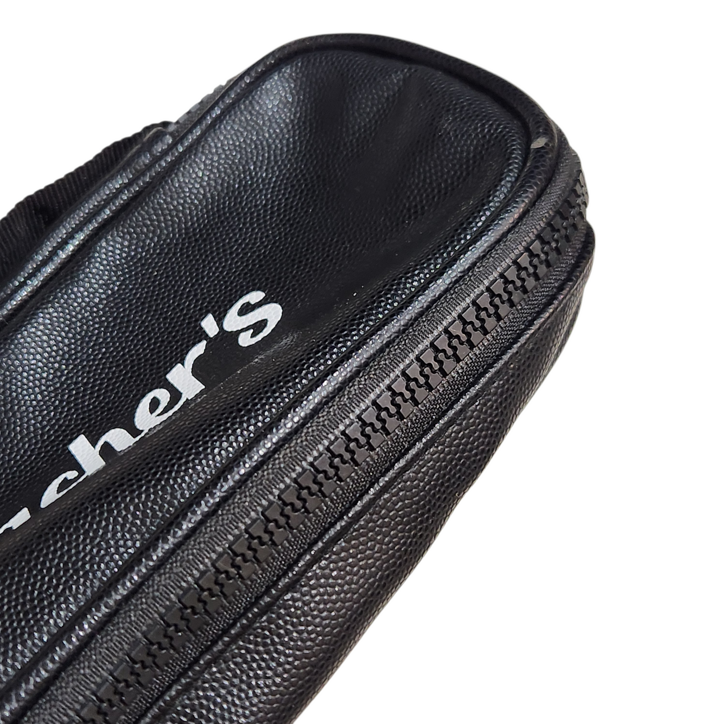 קלמר צבע שחור