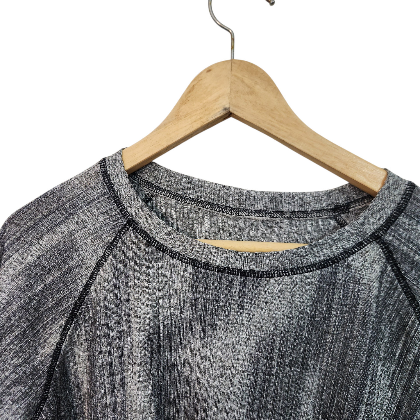 חולצה כסופה דקה לאישה מידה XL