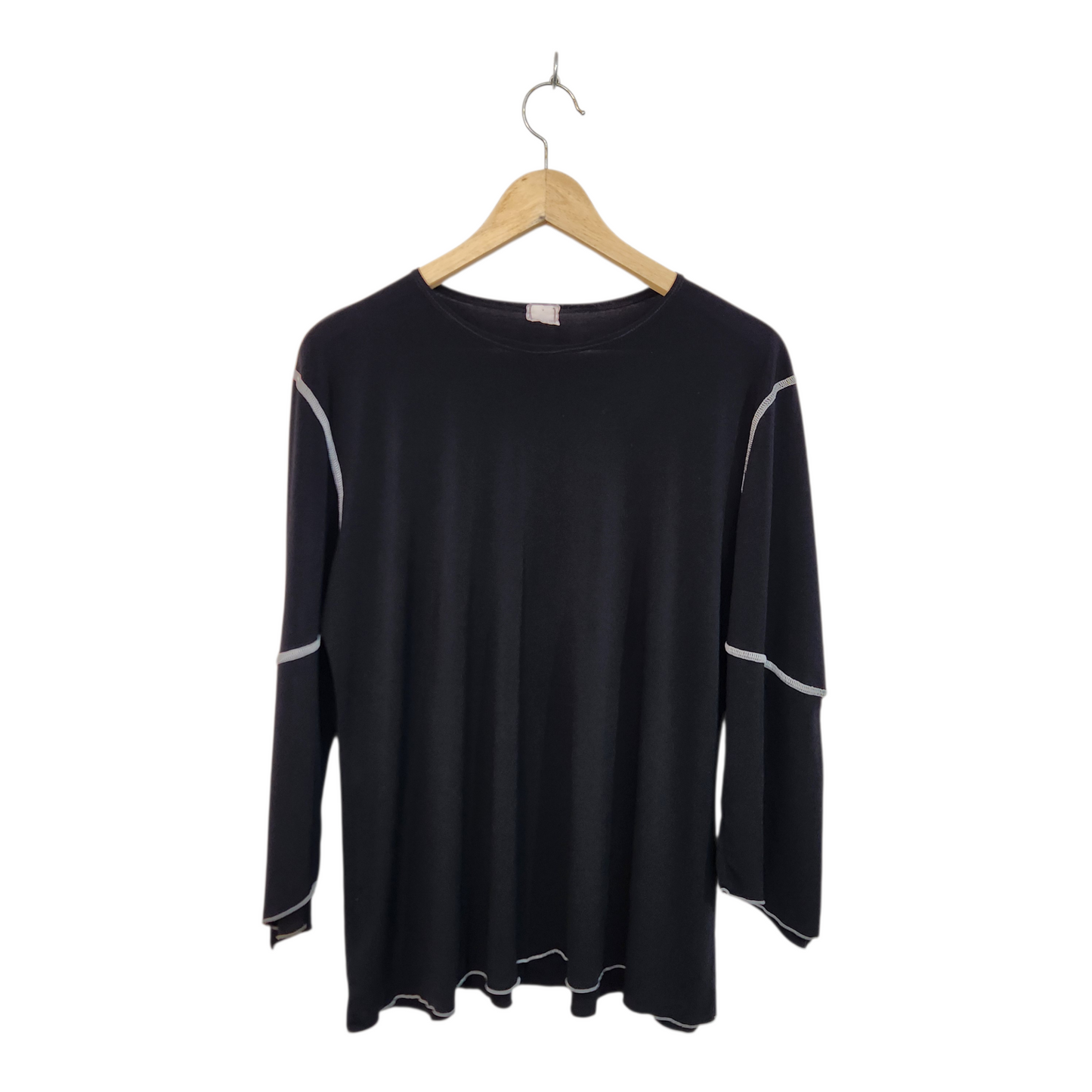 חולצה קצרה דקה לאישה מידה XL