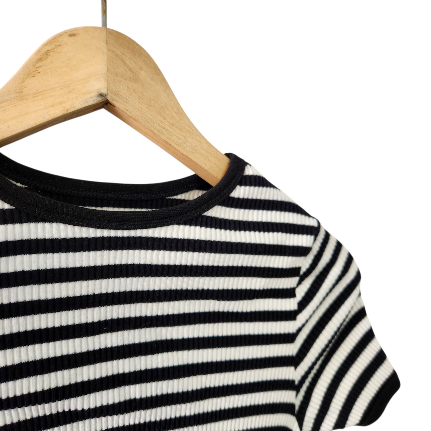 DAZY | חולצה קצרה לאישה מידה XS