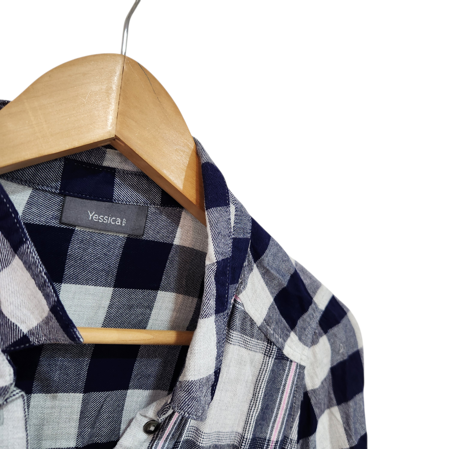 YESSICA | חולצה מכופתרת לאישה מידה M