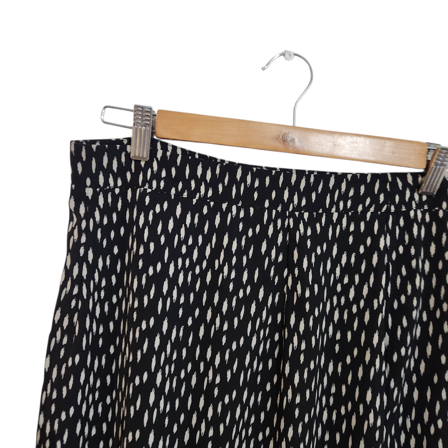 SHEIN | חצאית לאישה מידה M | 28אינץ היקף מותן