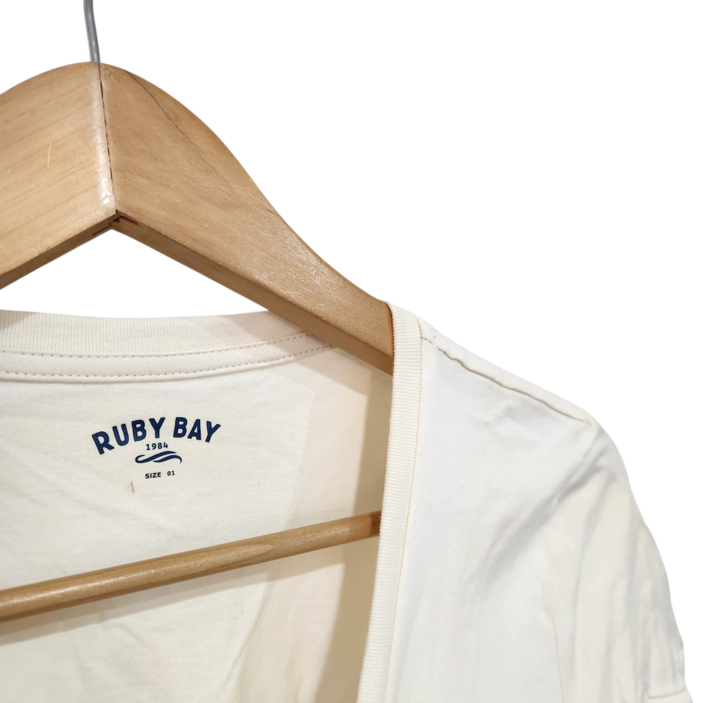 RUBY BAY | חולצה קצרה צבע קרם | לאישה מידה S