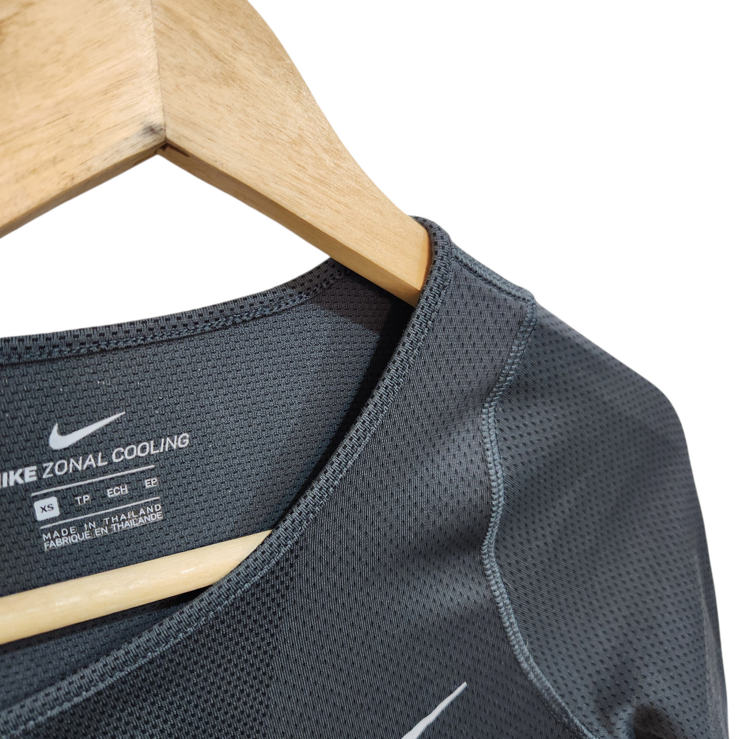 NIKE | חולצה קצרה לאישה מידה XS