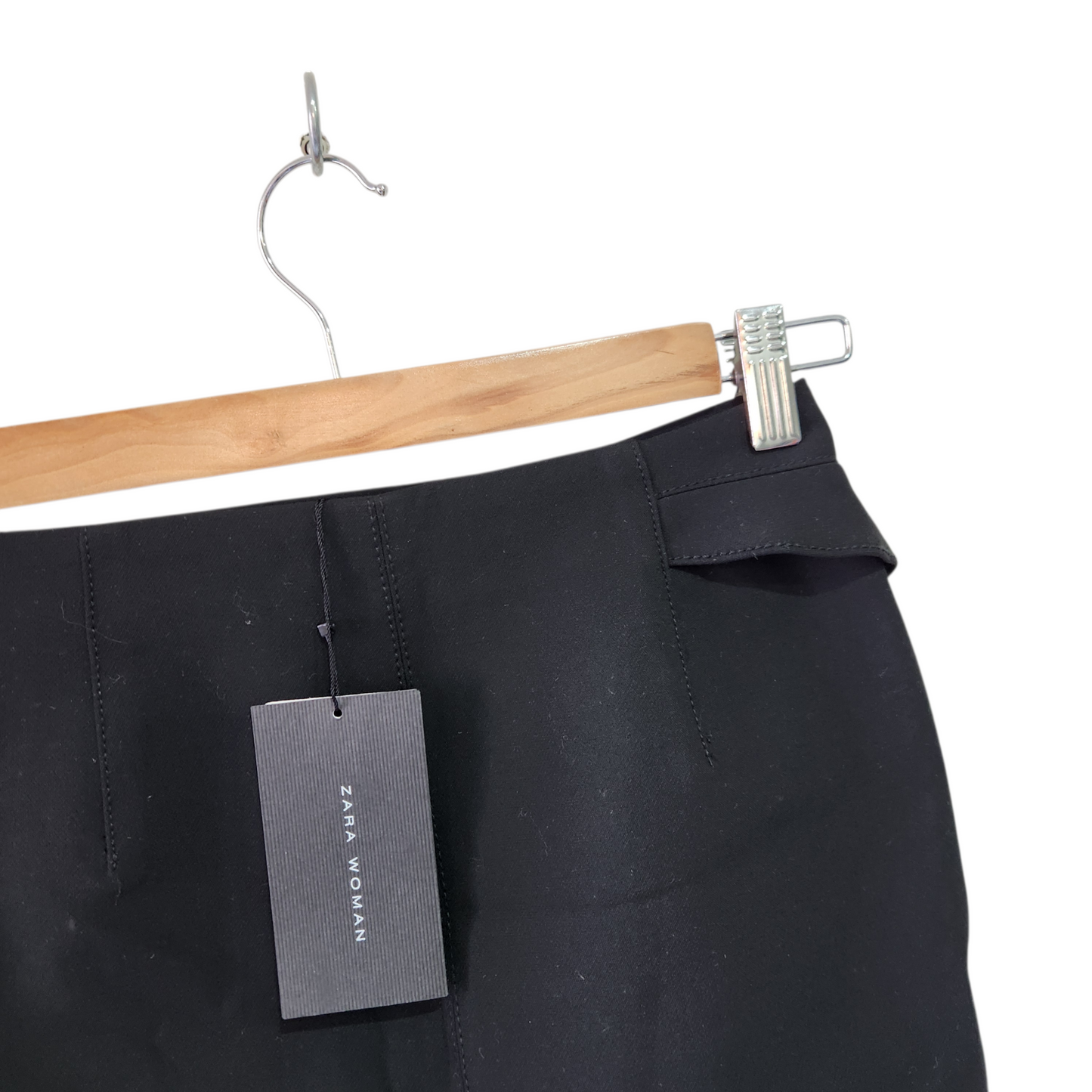 ZARA | חצאית קצרה שחורה | לאישה מידה XS | חדשה עם תווית