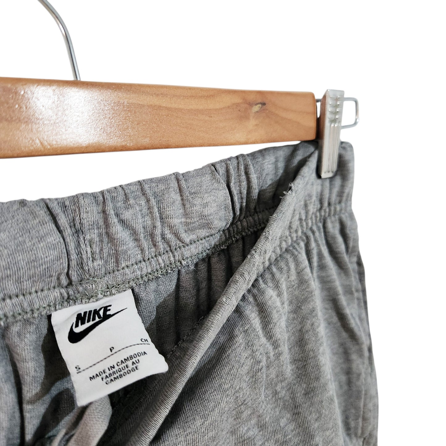 NIKE | מכנסי טרנינג דקים לנשים | מידה S