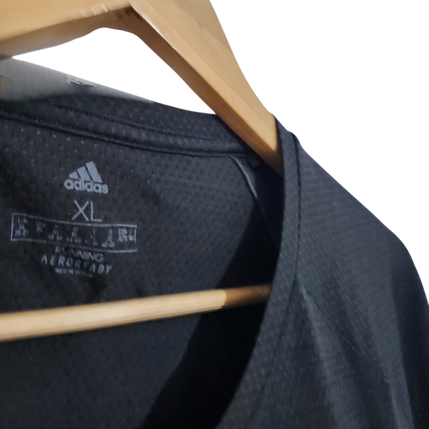 adidas AEROREADY | חולצת ספורט לנשים | מידה XL | שחור