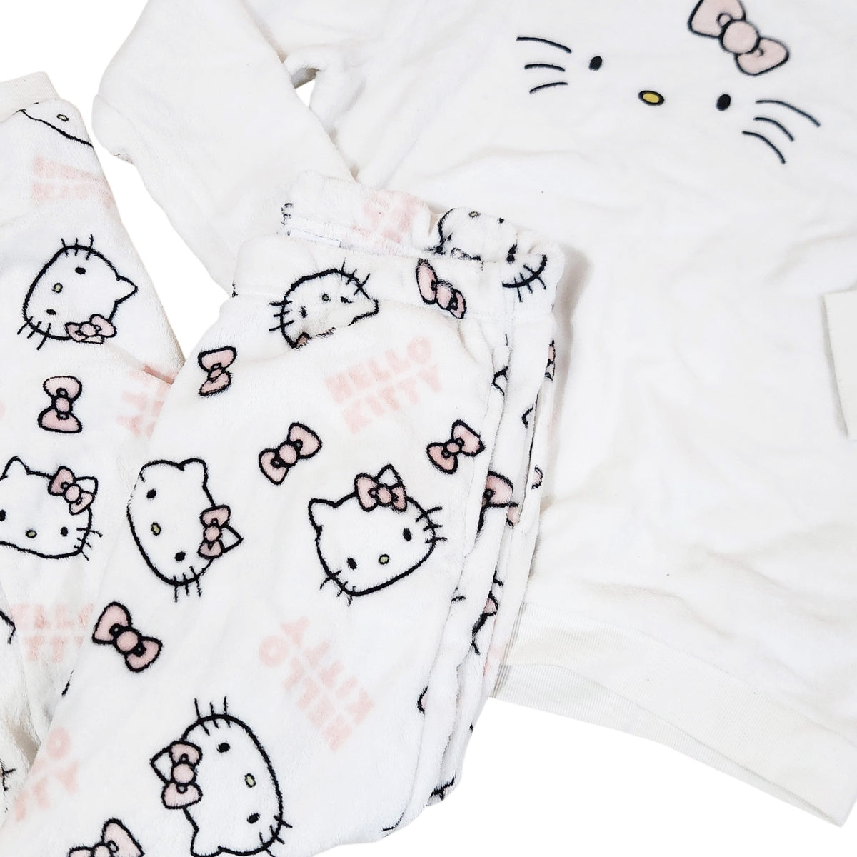 HELLO KITTY | פיג׳מת פליז חורפית לנשים | מידה XL