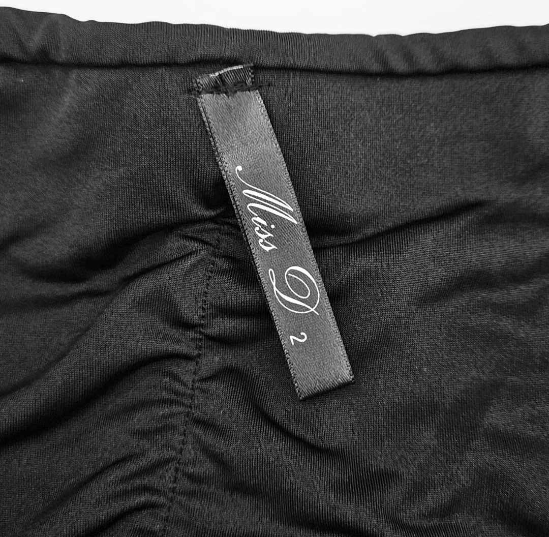 חולצת סטרפלס שחורה מידה 2