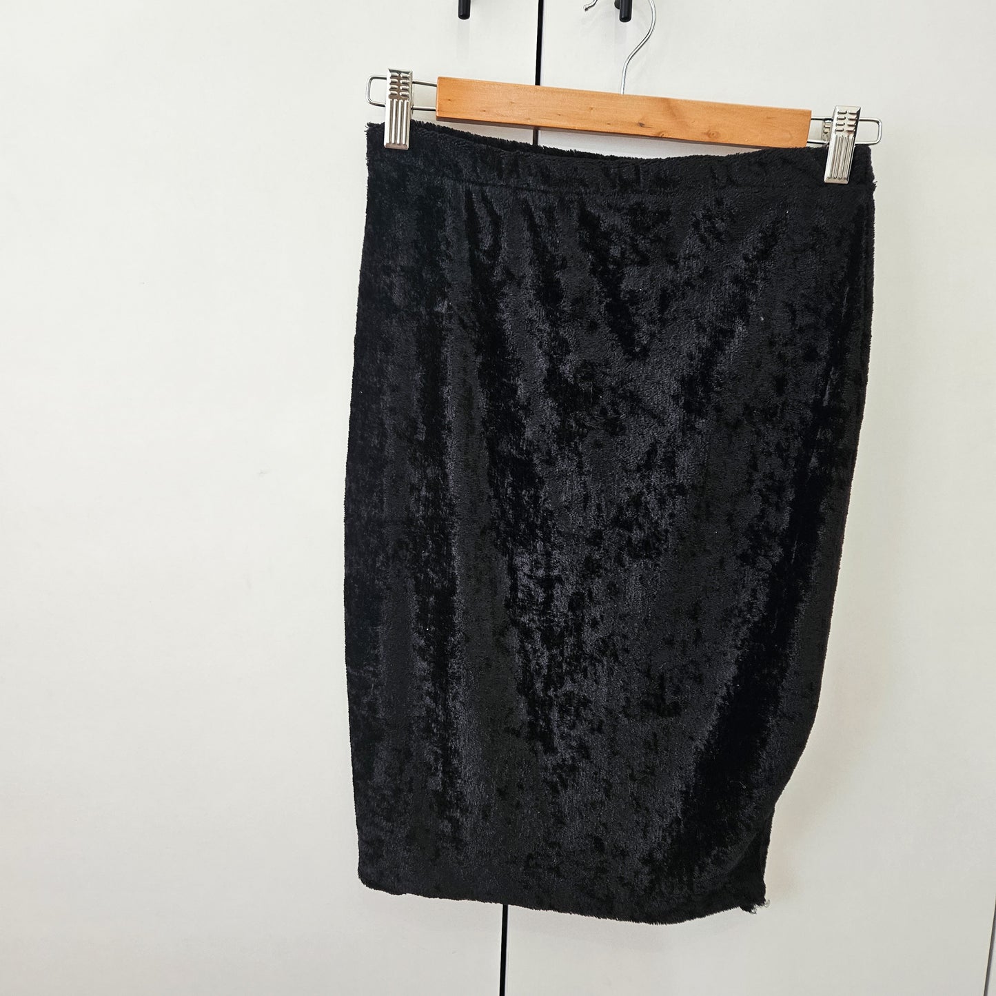 חצאית קטיפה מידה S/M