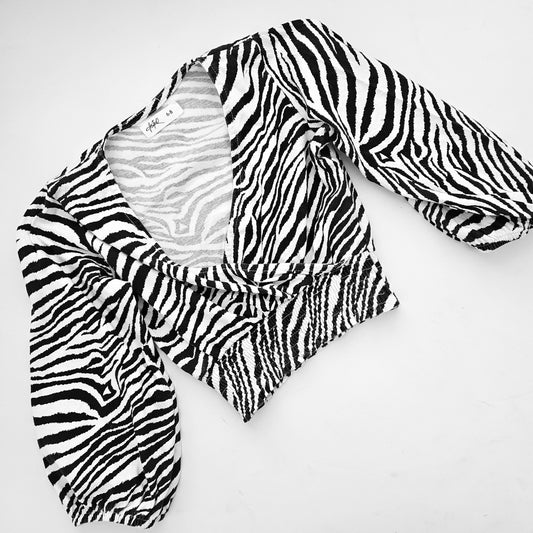 CASTRO חולצה זברה לילדה גיל 6-8 