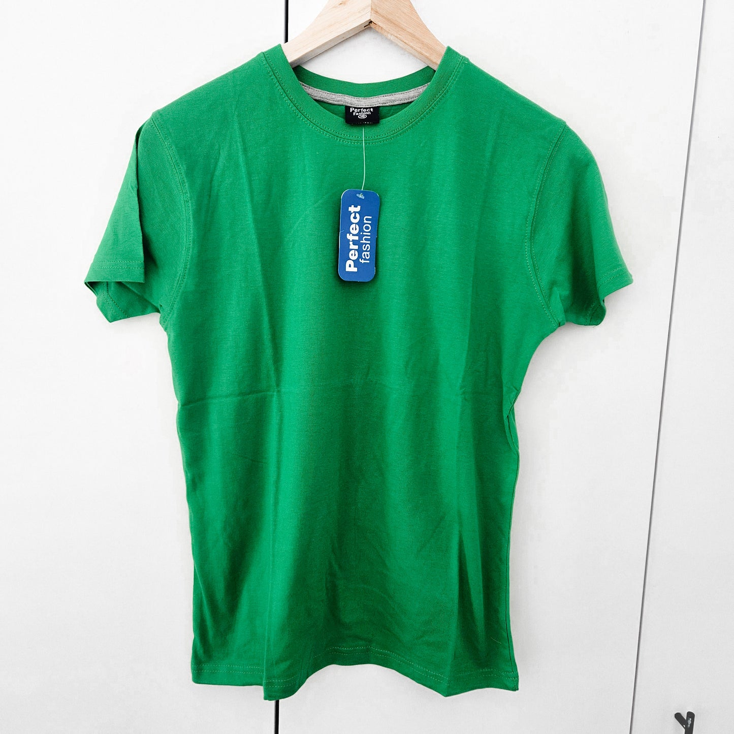 PERFECT FASHION חולצה ירוקה חדשה לילדים גיל 16