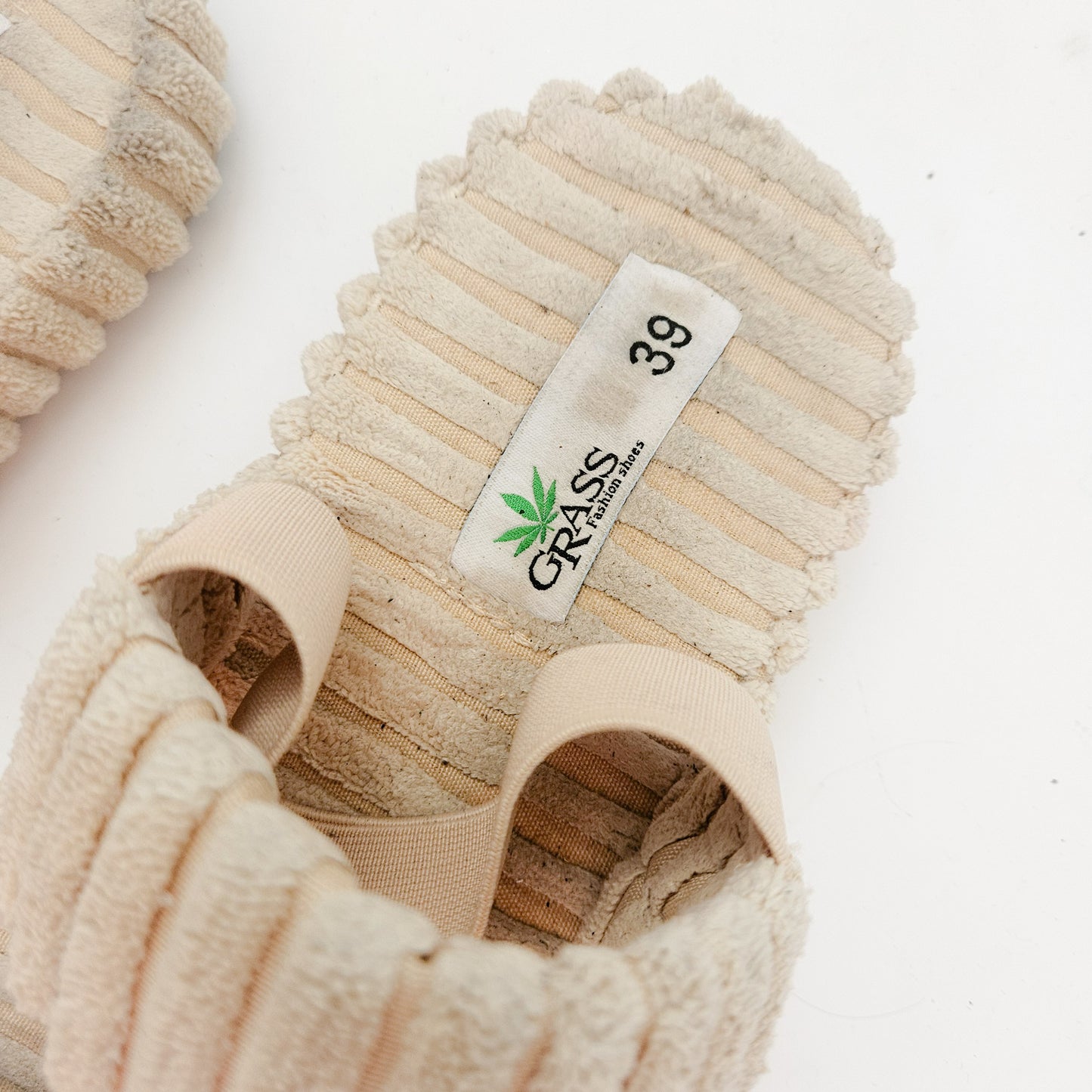 GRASS נעלי נשים מידה 39 