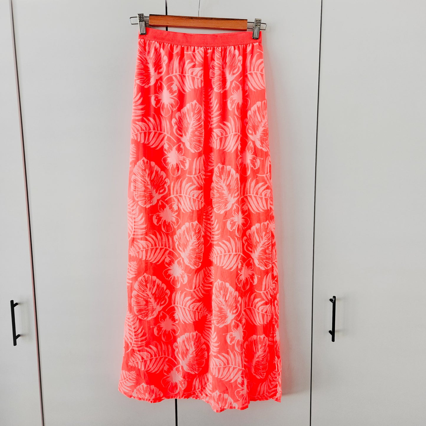 H&M חצאית מקסי צבע ורוד נאון מידה 34 XS