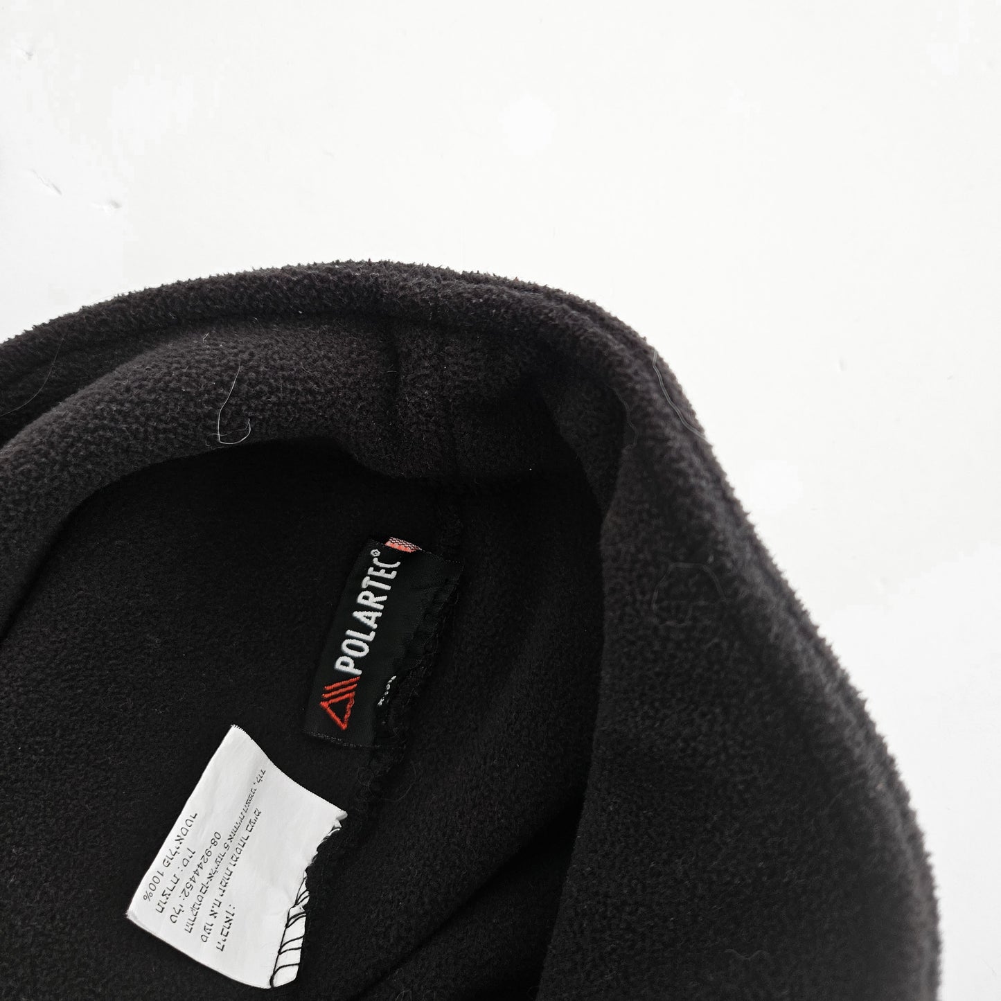 כובע פליז שחור