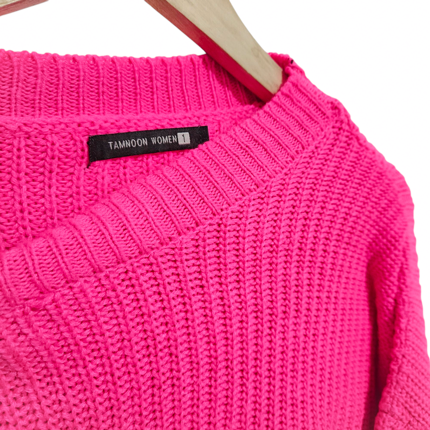 TAMNOON סוודר ורוד זוהר לאישה מידה S