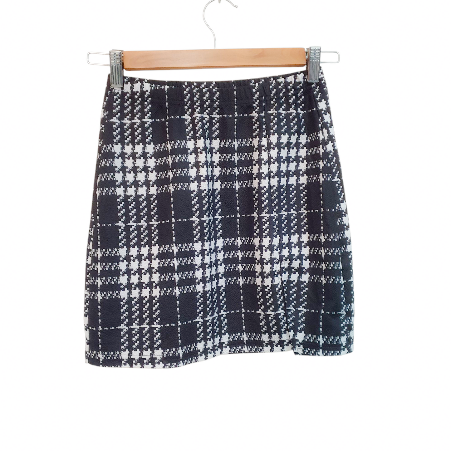 Shein חצאית קצרה לאישה מידה XS