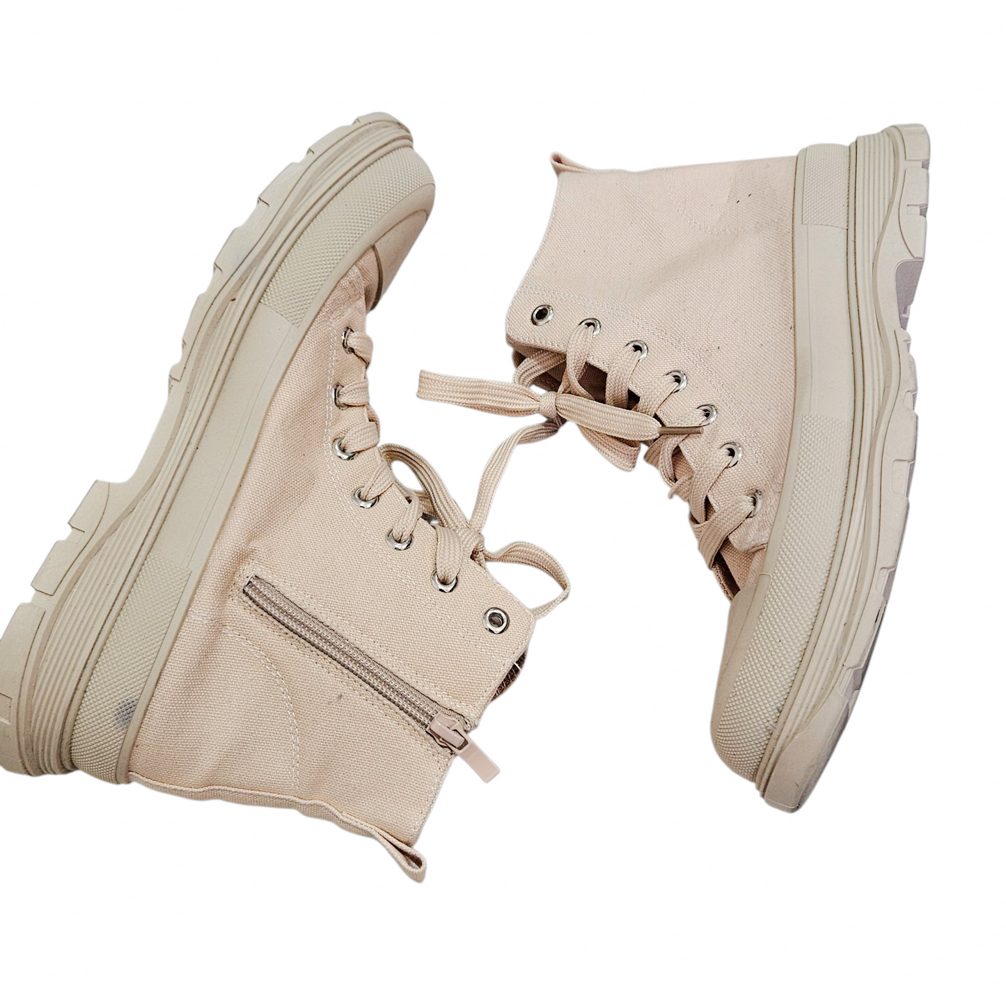 Urbanica נעליים לאישה מידה 40