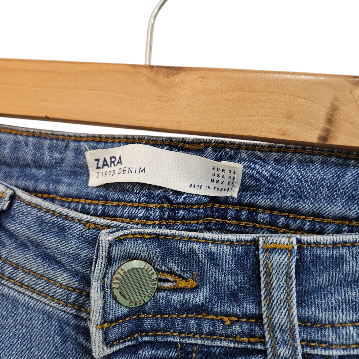 ZARA ג'ינס סקיני לאישה מידה 34 (יש כתם מצורפת תמונה)