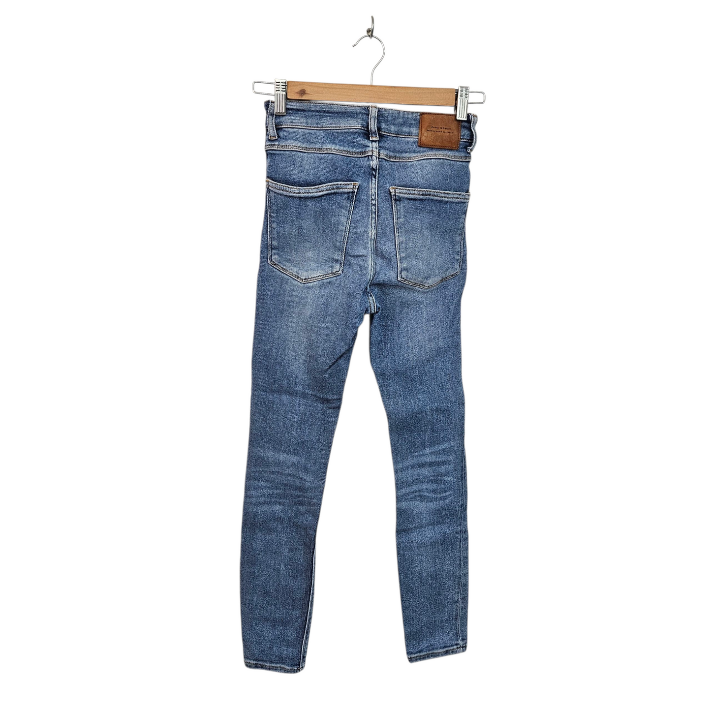 ZARA ג'ינס לאישה מידה XS