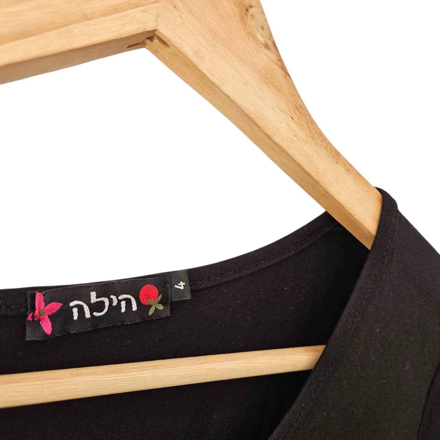 הילה - חולצה דקה לאישה מידה 4