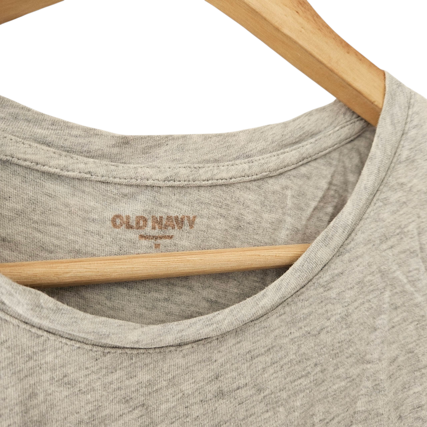 OLD NAVY חולצה קצרה לאישה מידה M