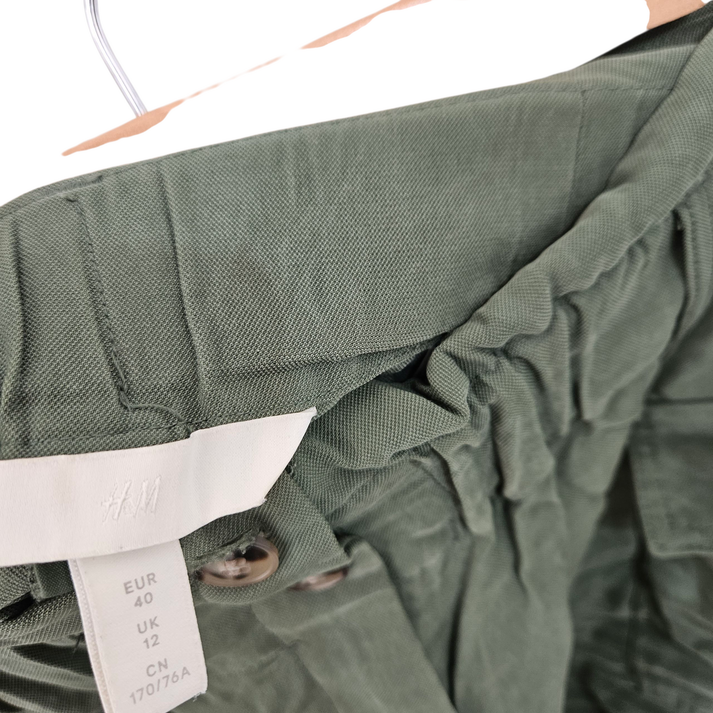 H&M מכנסיים קצרים לאישה מידה 40