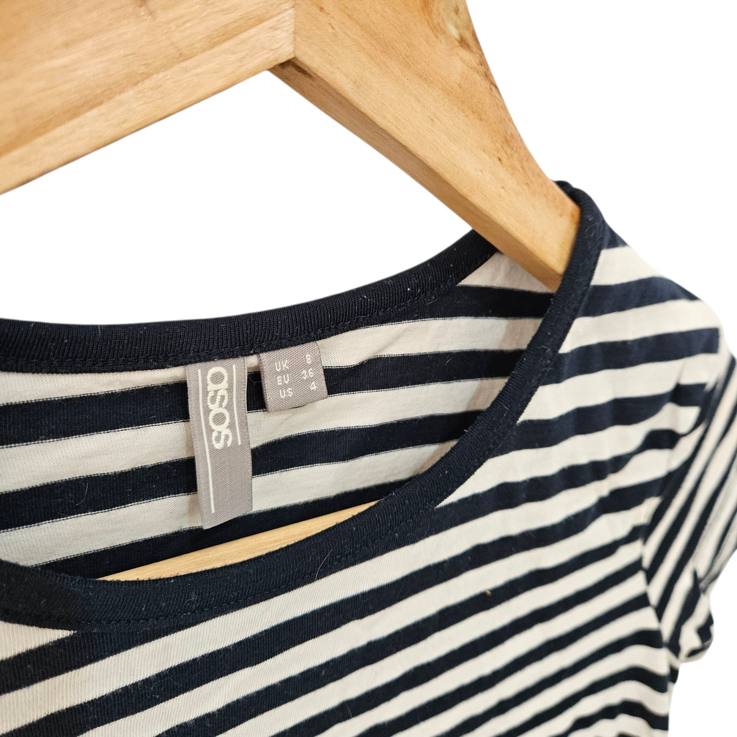 ASOS חולצה קצרה לאישה מידה 36