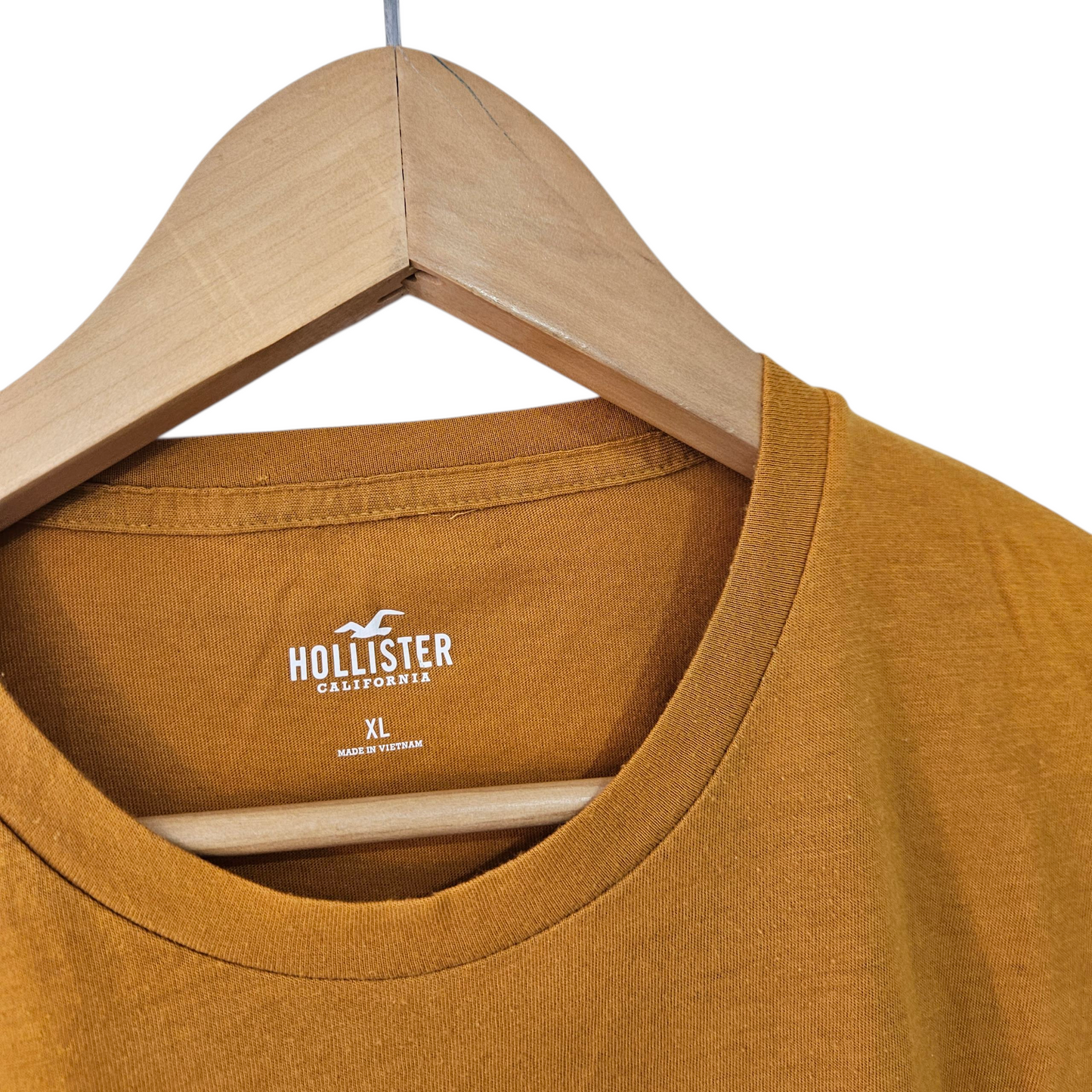 HOLLISTER חולצה קצרה לגבר מידה XL