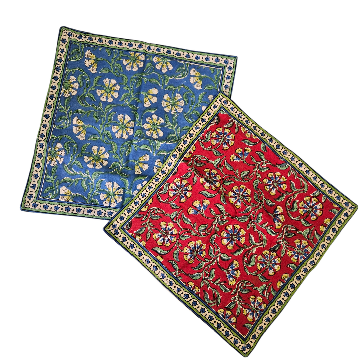 שני כיסויים וינטג' לכריות