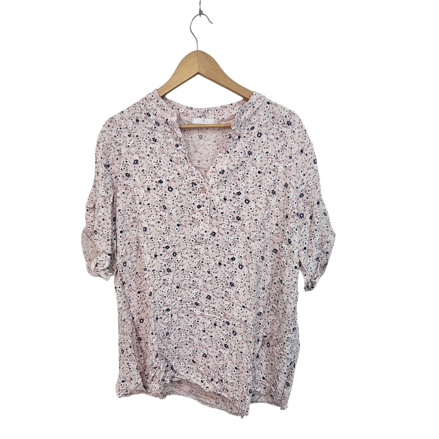 חולצה קצרה פרחונית לאישה מידה XL