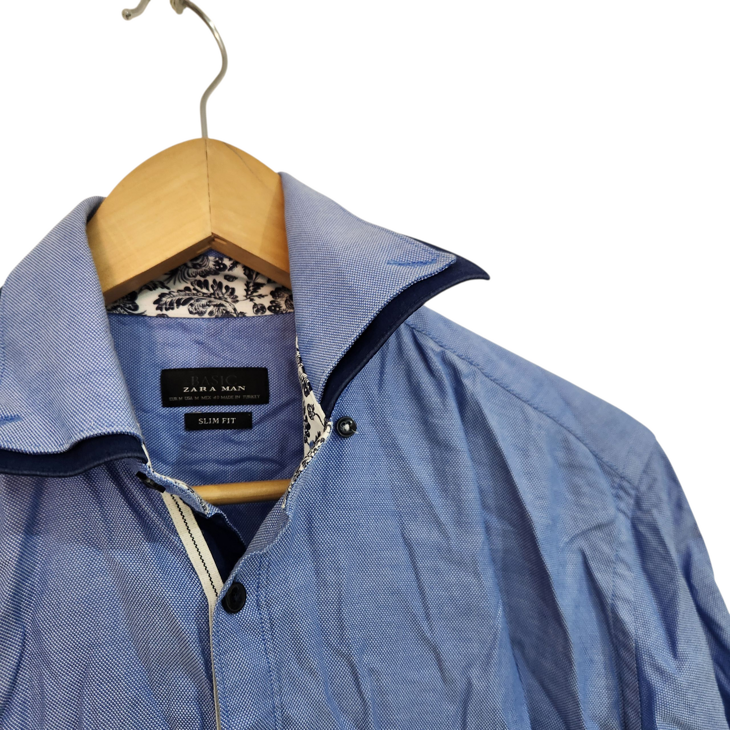 ZARA חולצה מכופתרת לגבר מידה M