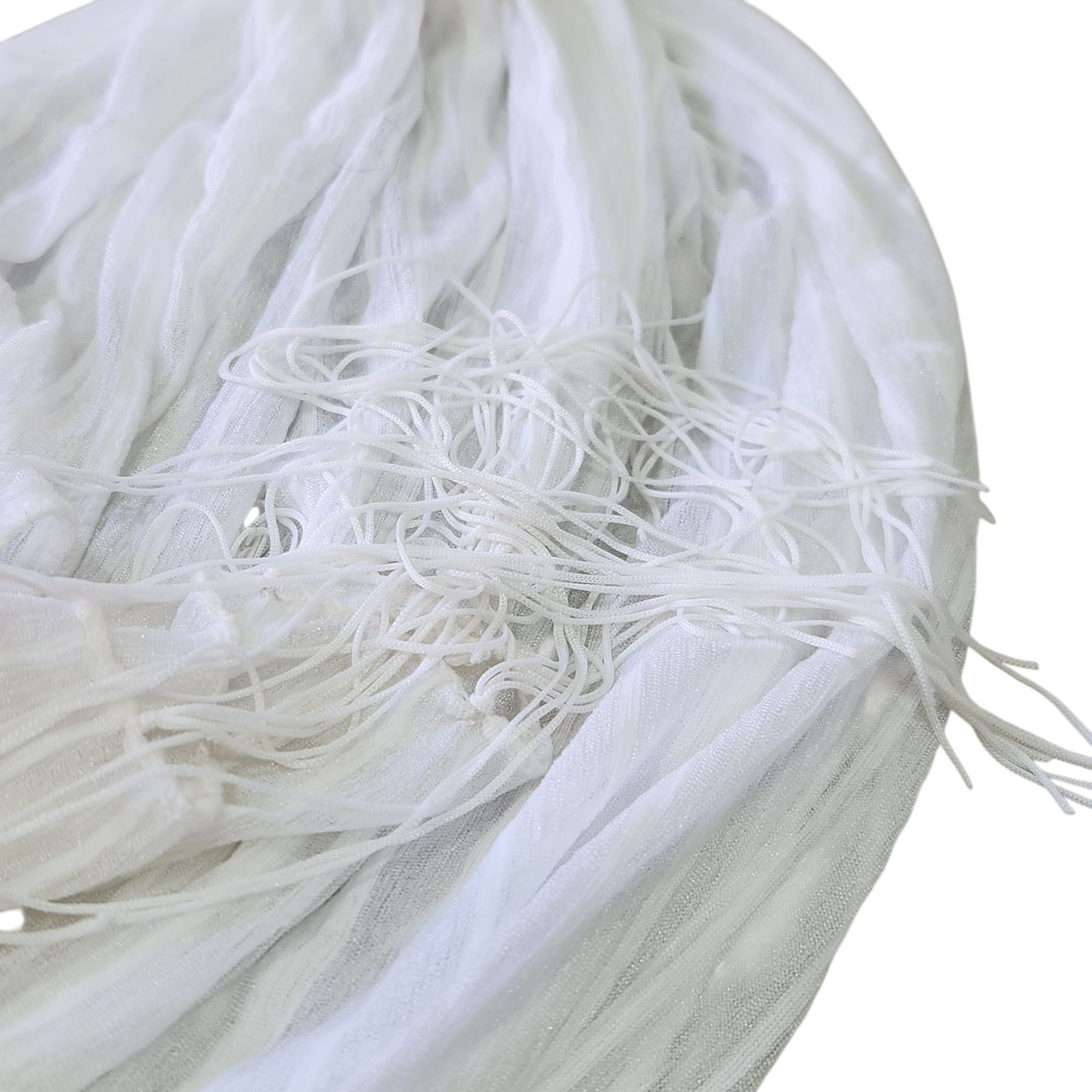 צעיף דק לבן שקוף