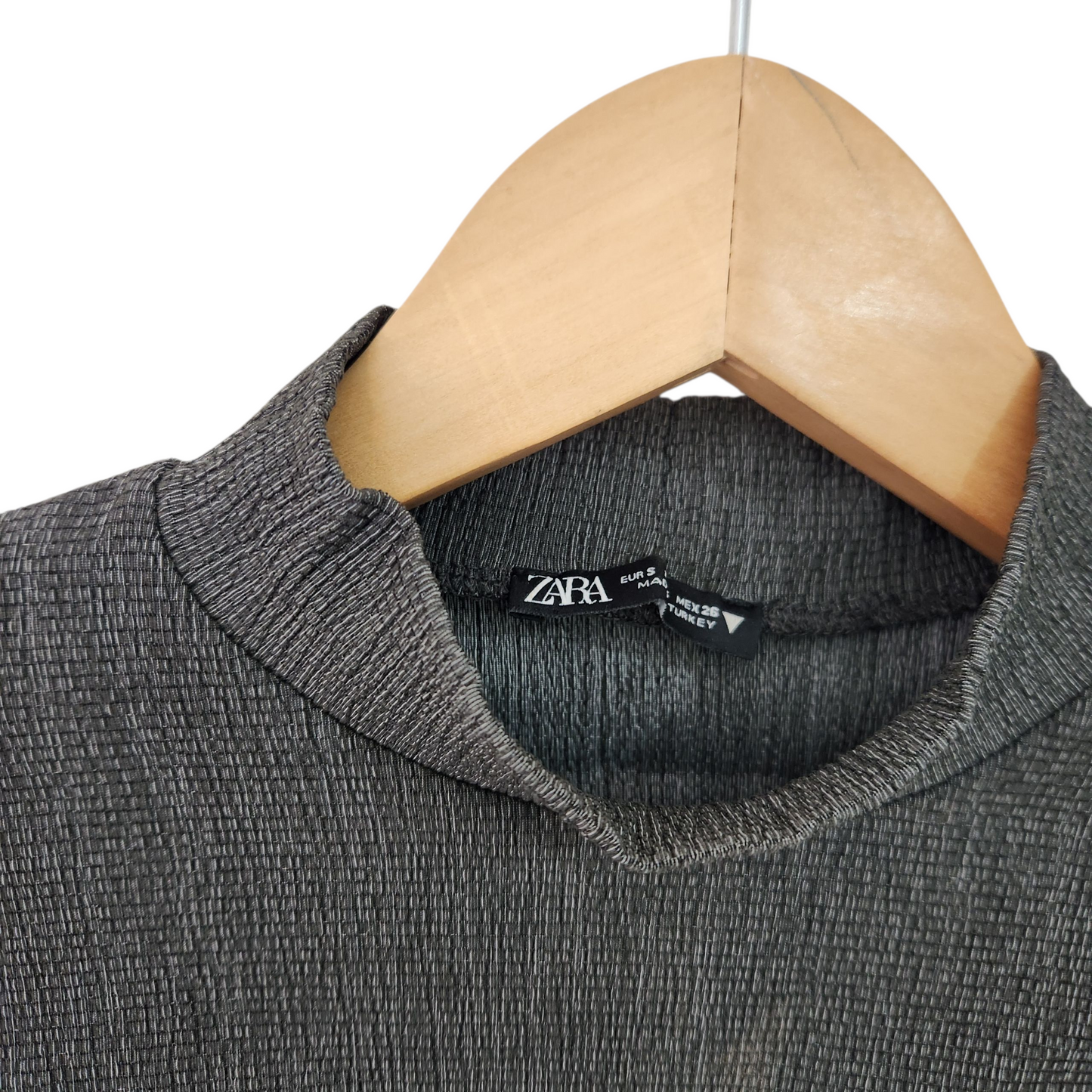 ZARA חולצה קצרה לאישה מידה S