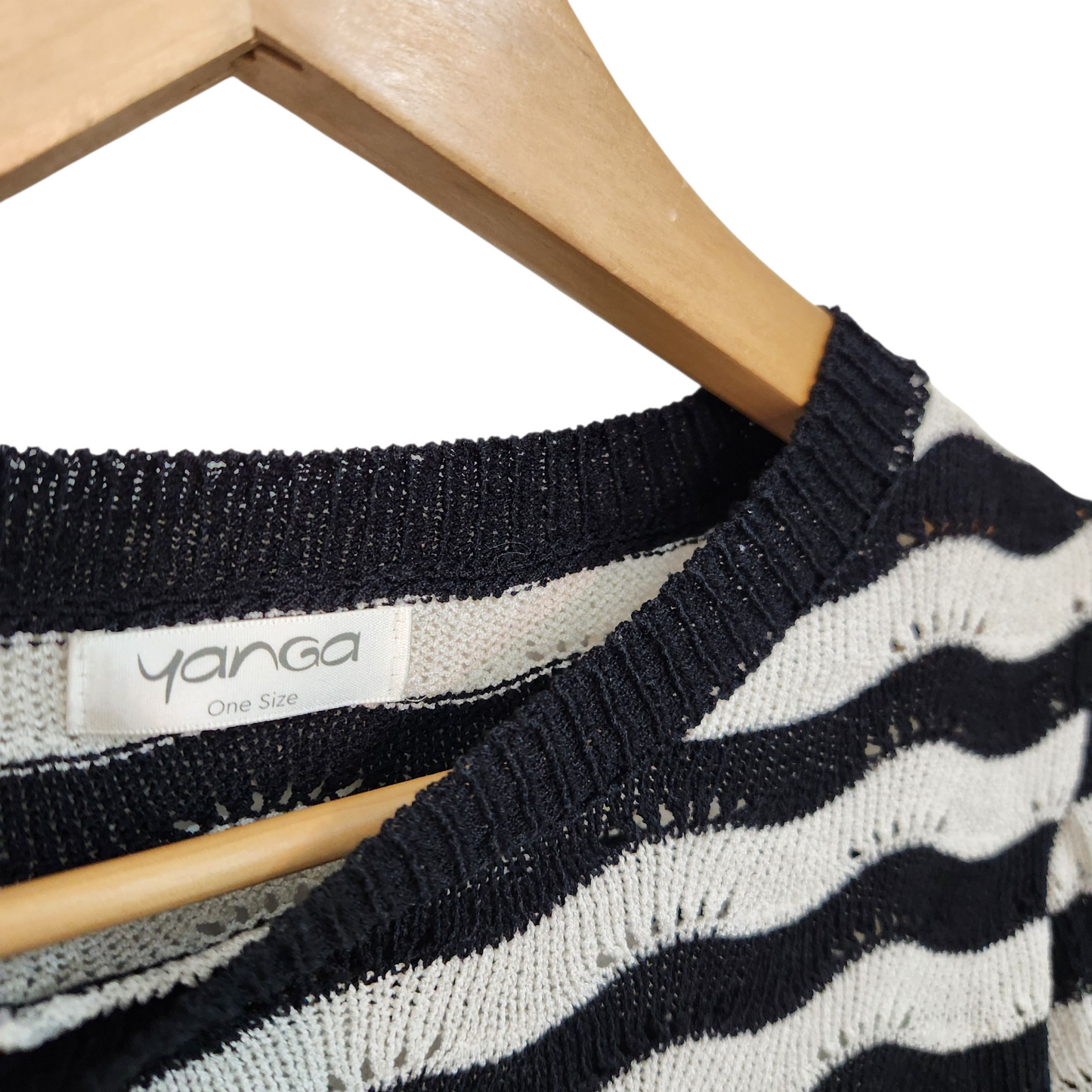 YANGA חולצת סריג לאישה מידה S/M