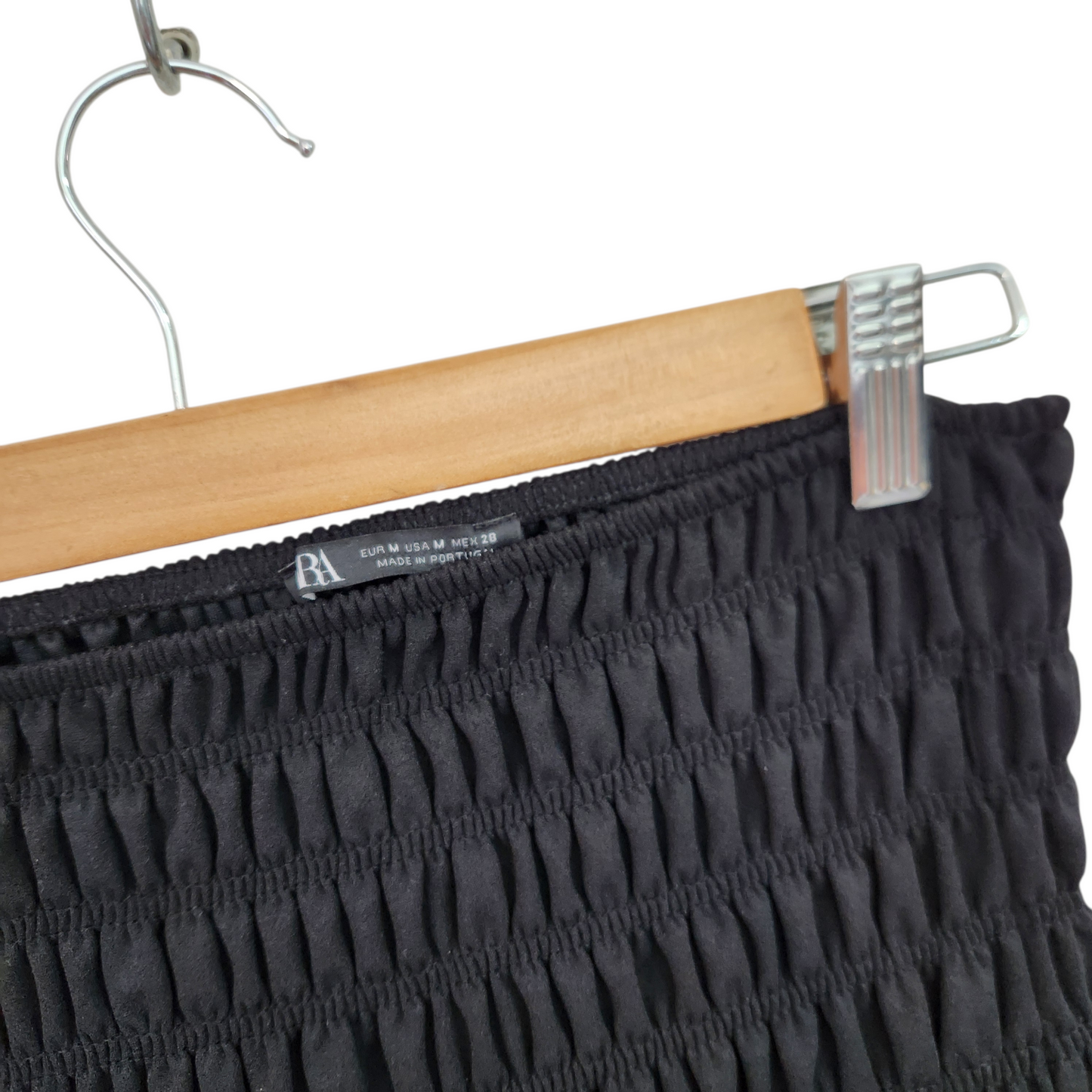 ZARA חצאית קצרה מעוצבת לאישה מידה M