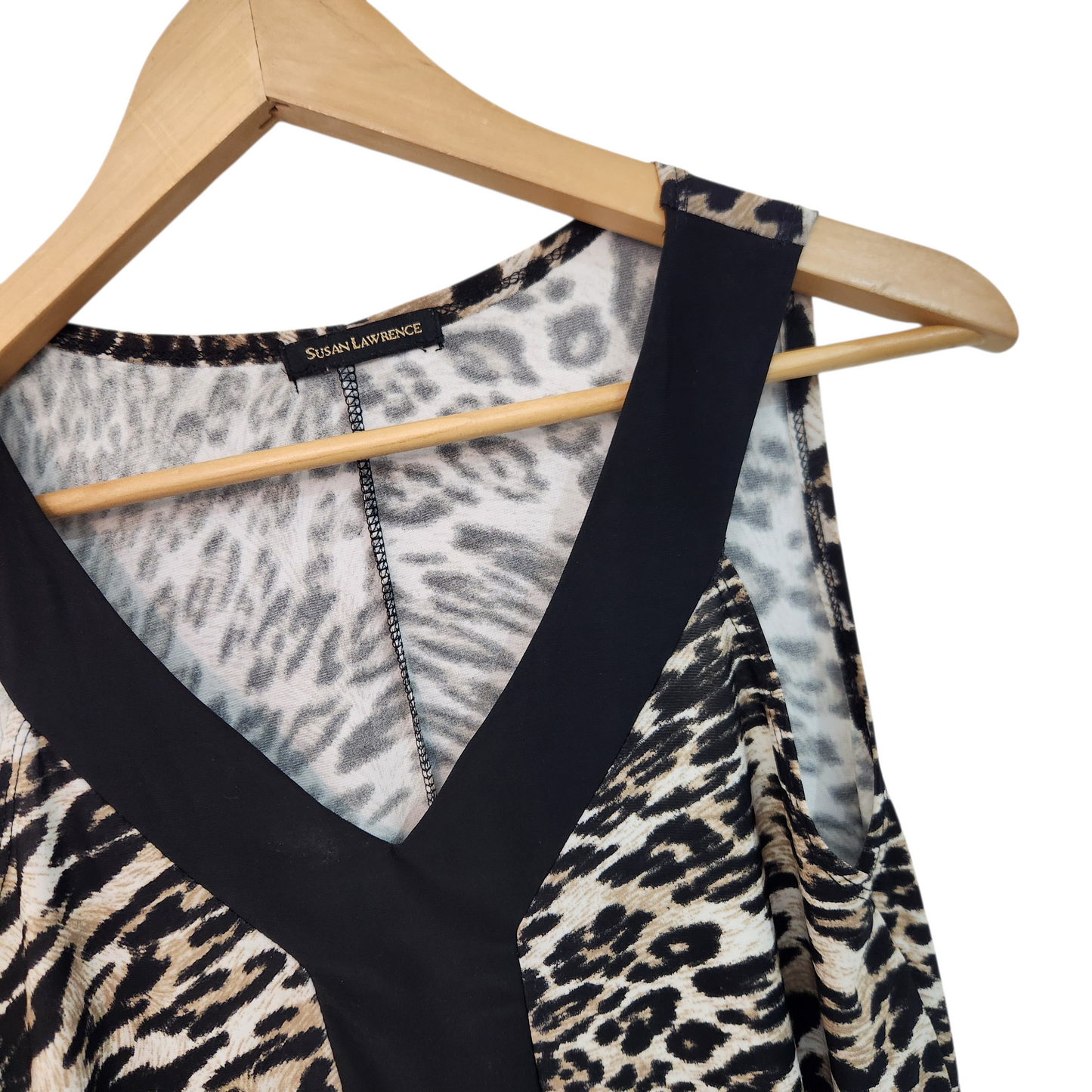 Susan Lawrence – גופיית טייגר/מנומרת עם מחשוף V | לאישה מידה L