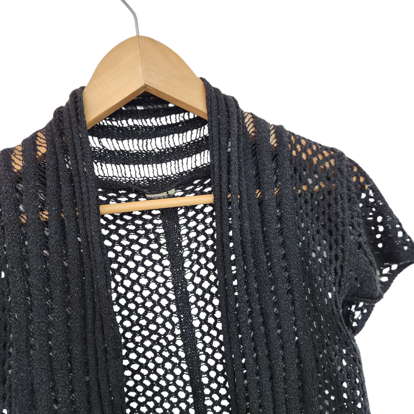 וסט סרוג שחור – קרושה / בוהו | לאישה מידה S/M