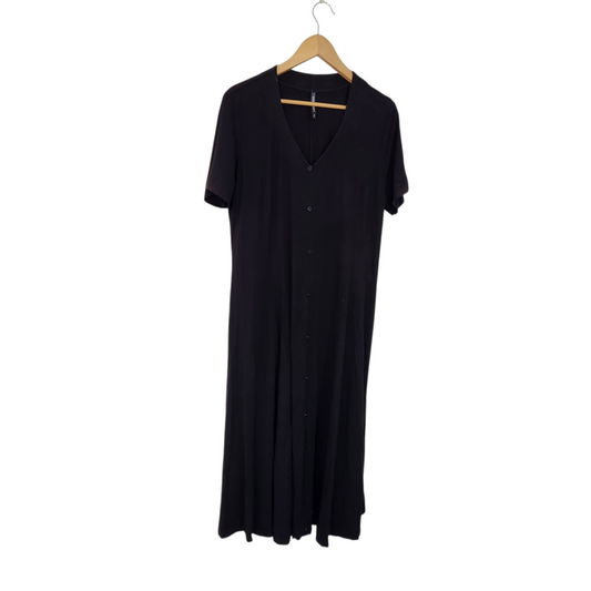 DISCTREET | שמלת מקסי שחורה מכופתרת עם שרוול קצר – מידה 4