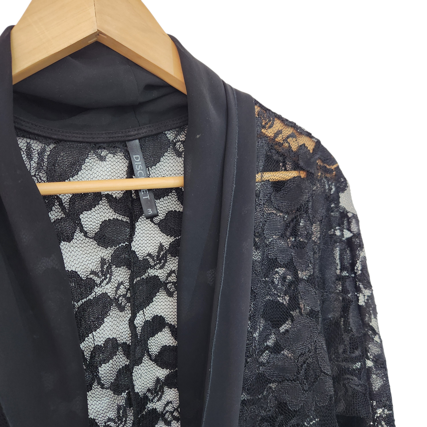 DISCREET - קרדיגן תחרה שחור עם קשירה קדמית | לאישה מידה 3 L