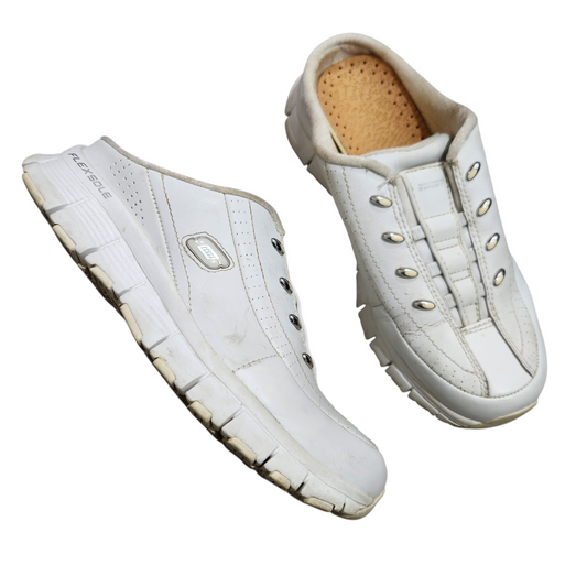 SKECHERS נעלי נשים מידה 37