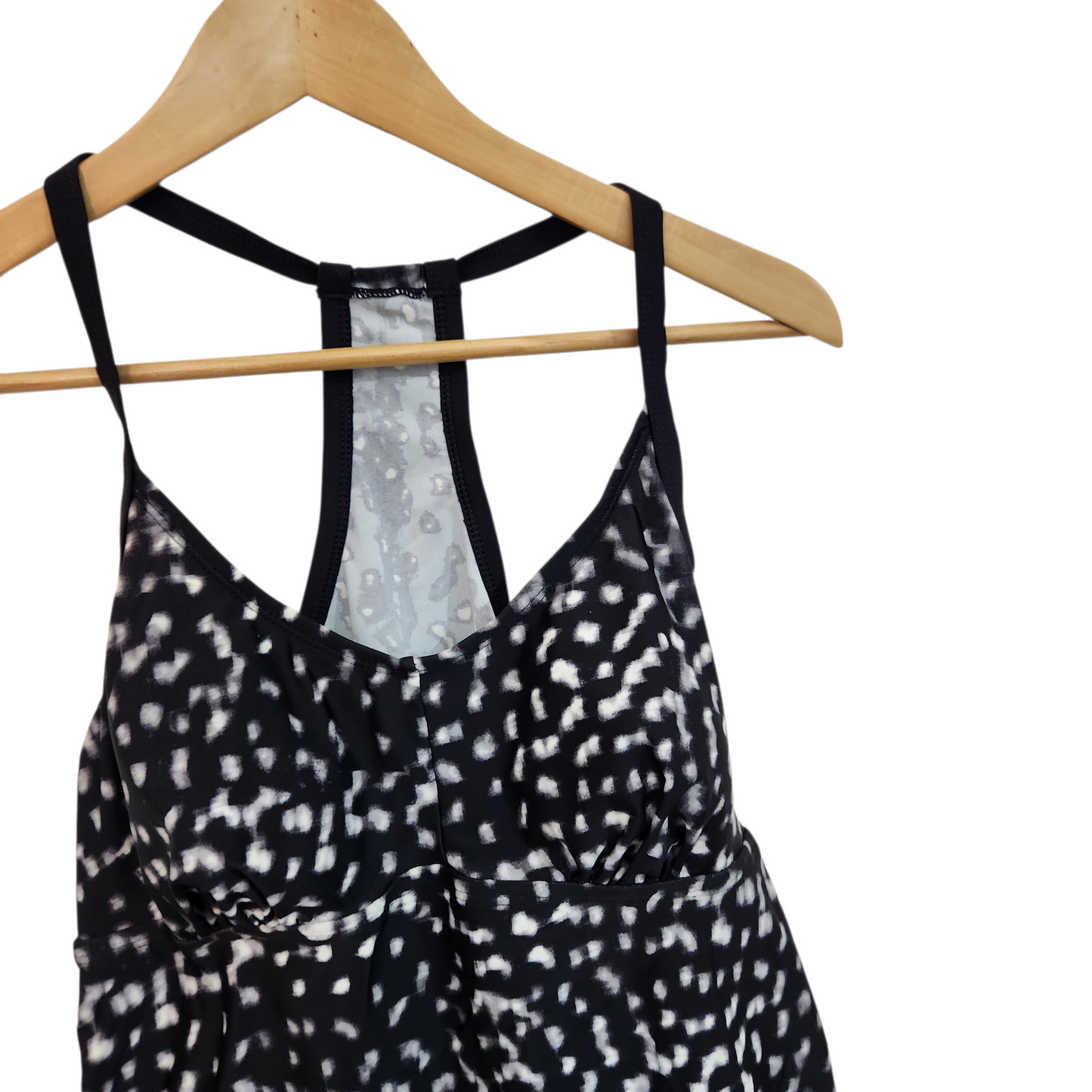 LIZ LANGE MATERNUTY גופיית בגד ים לאישה מידה M