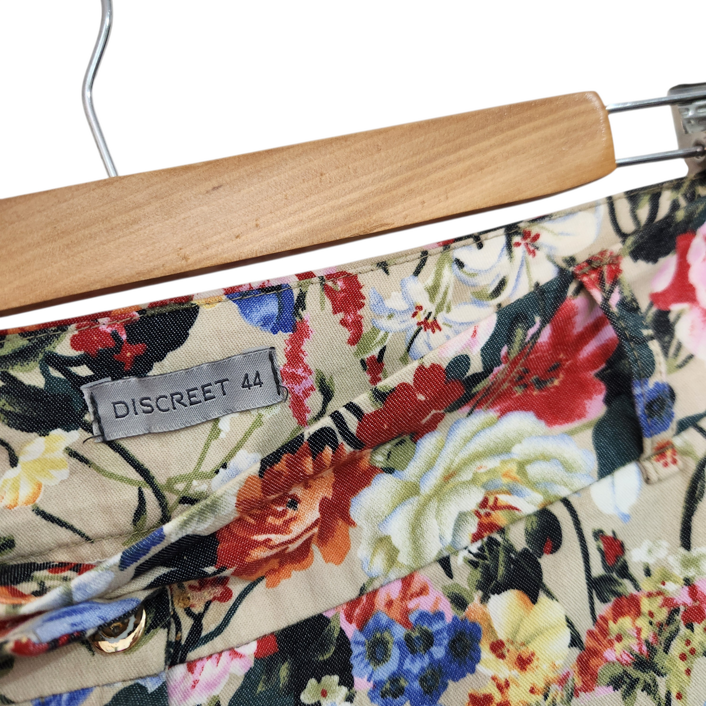 DISCREET מכנסיים פרחוניים דקים לאישה מידה 44